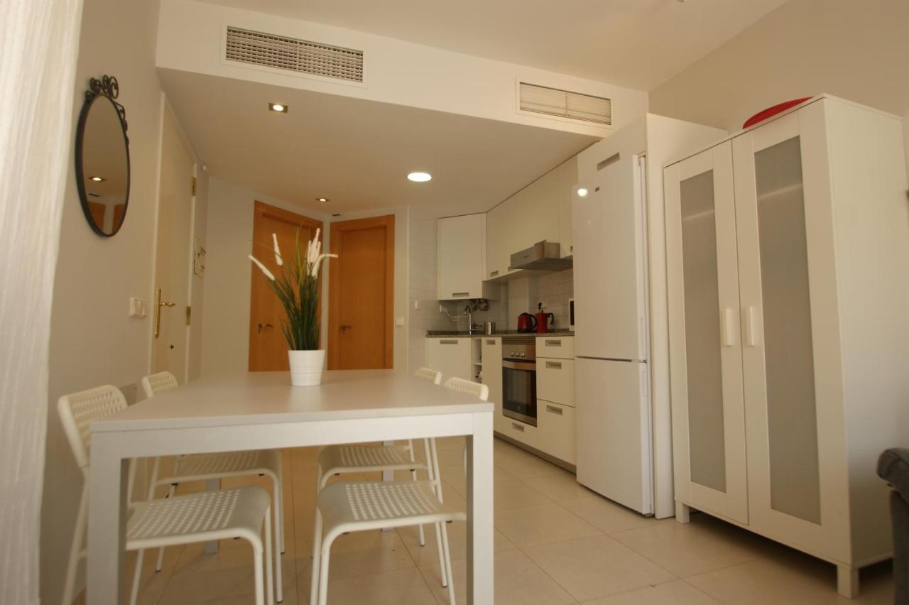 Apartamento En Vera A 300 M De La Playa, Con Patio Y Salida Directa A Calle Екстер'єр фото