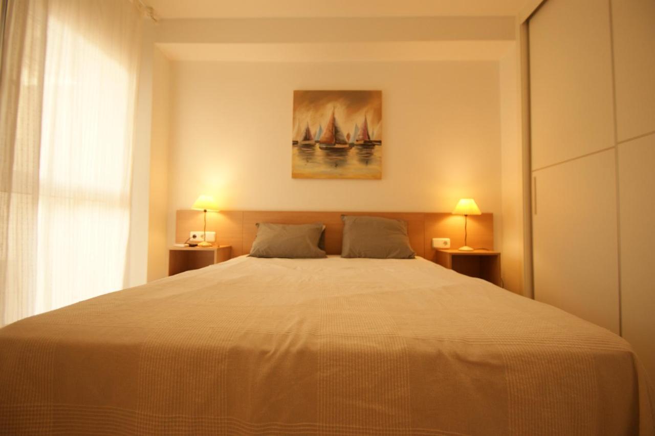 Apartamento En Vera A 300 M De La Playa, Con Patio Y Salida Directa A Calle Екстер'єр фото