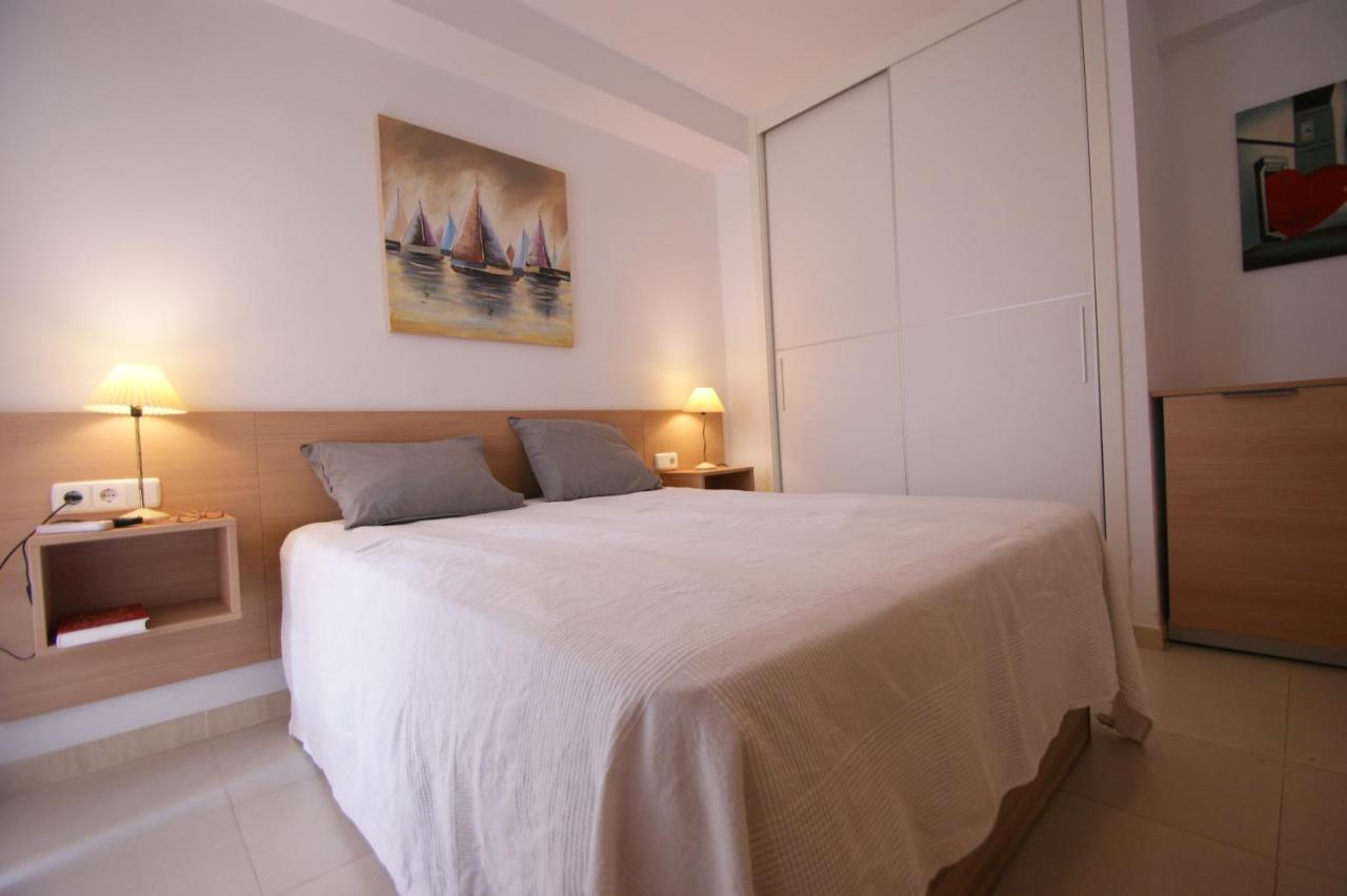 Apartamento En Vera A 300 M De La Playa, Con Patio Y Salida Directa A Calle Екстер'єр фото