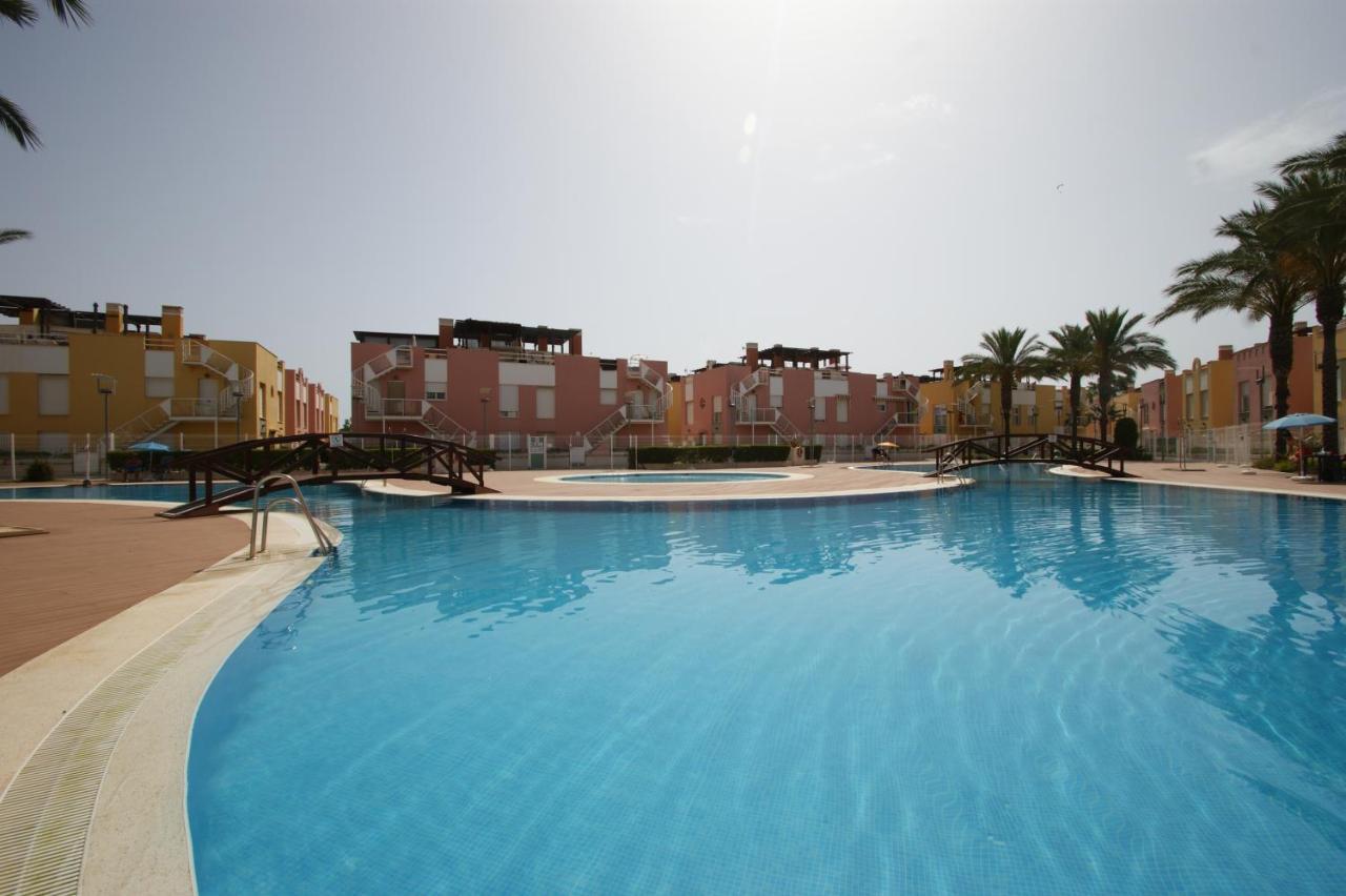 Apartamento En Vera A 300 M De La Playa, Con Patio Y Salida Directa A Calle Екстер'єр фото
